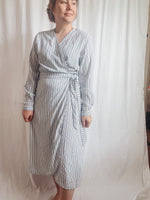 Load image into Gallery viewer, Time &amp; Tru Wrap Dress
