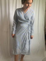 Load image into Gallery viewer, Time &amp; Tru Wrap Dress
